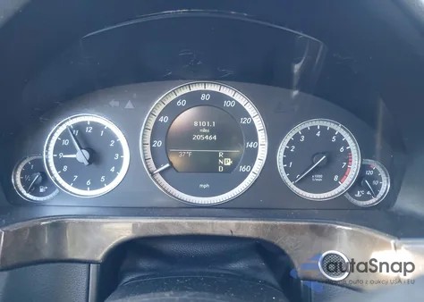 2010 Mercedes-Benz E 350 4Matic z USA, uszkodzony, nr VIN WDDHF8HB4AA153276